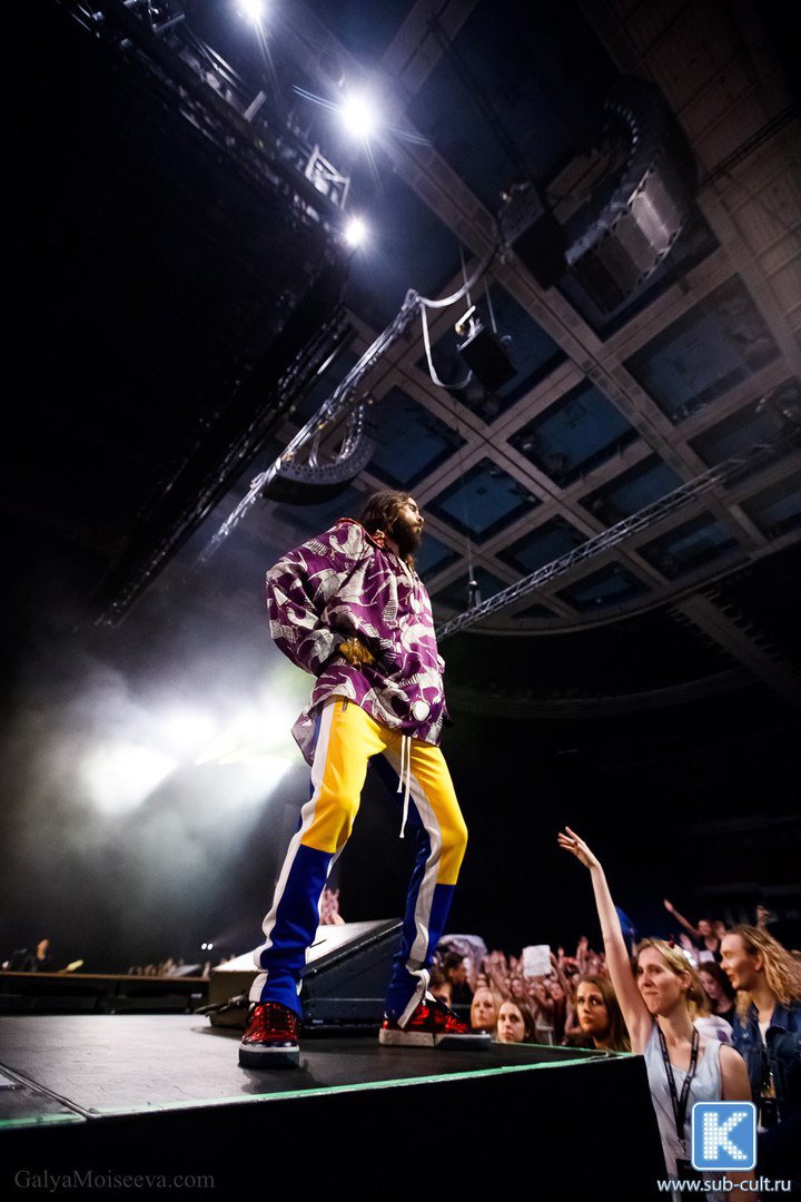 Daria_Darmin's tweet photo. @StevieAiello And one more pic from Moscow
Credits to the photographer 
@concert_photo https://t.co/cIhCnINSy4