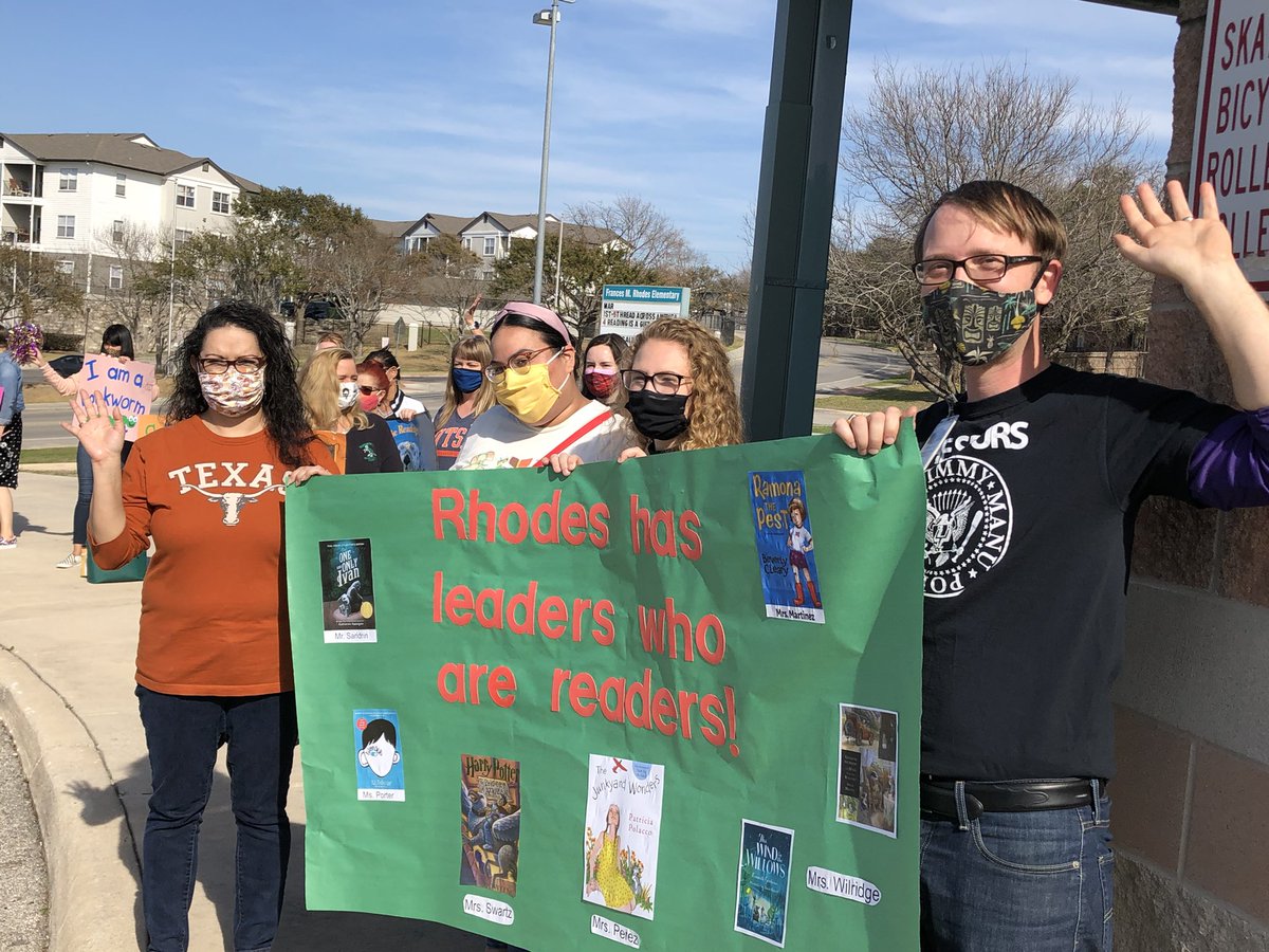 NISDRhodes's tweet photo. How do we celebrate Read Across America and promote independent reading? We have a Reading Is a Gift Parade! We handed out hundreds of books to our students along with reading activities, book marks, pencils and more! #NorthsideReads21in2021 @nisdelemelar https://t.co/td2jXZNjqN