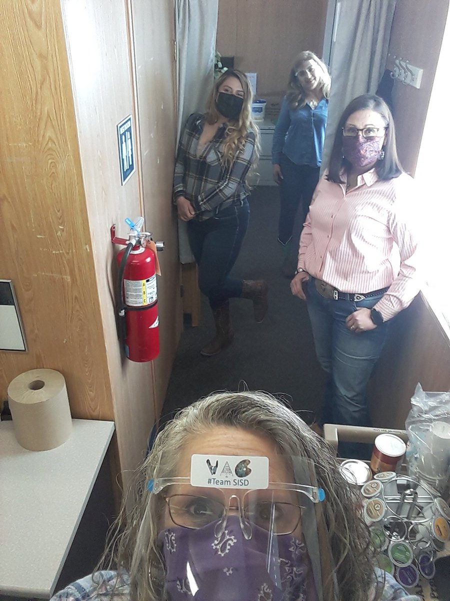 Lori L Ray tweet media