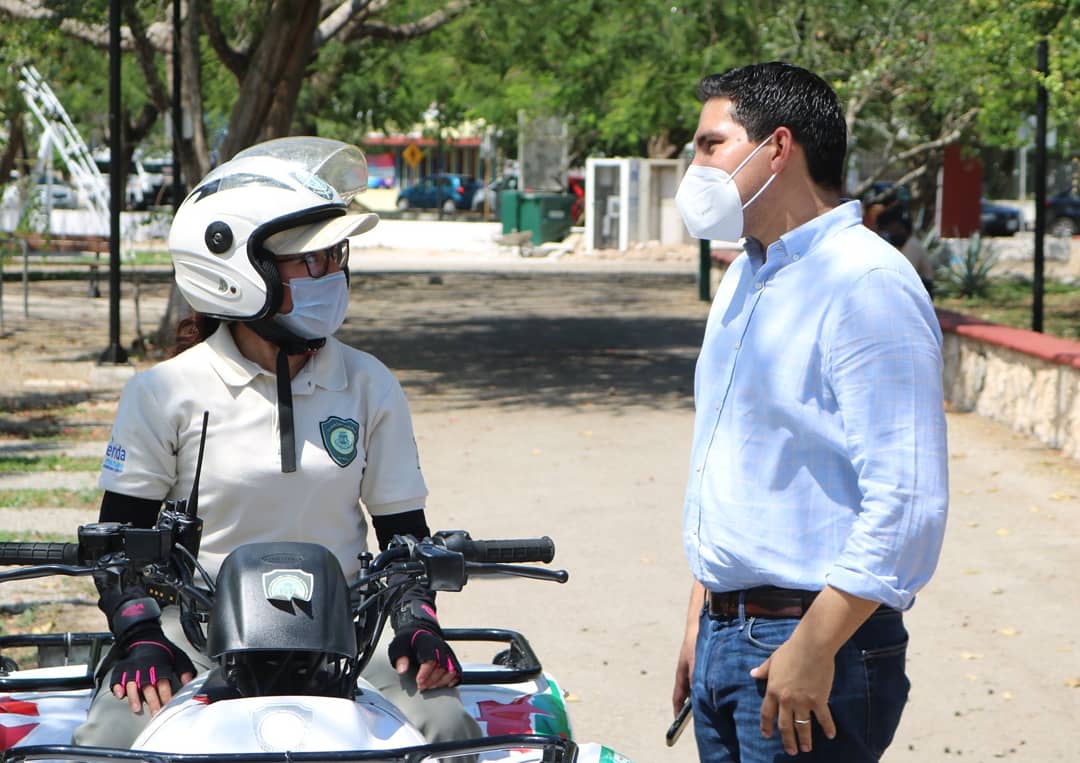 ChuchoPerezB's tweet photo. Para reforzar la #Seguridad👮‍♀️ del Parque Recreativo de Oriente en el #FraccDelParque, definimos las acciones de mejora en el alumbrado público💡 para que usuarios puedan transitar de manera más segura por las noches. https://t.co/b90LoVCdAG