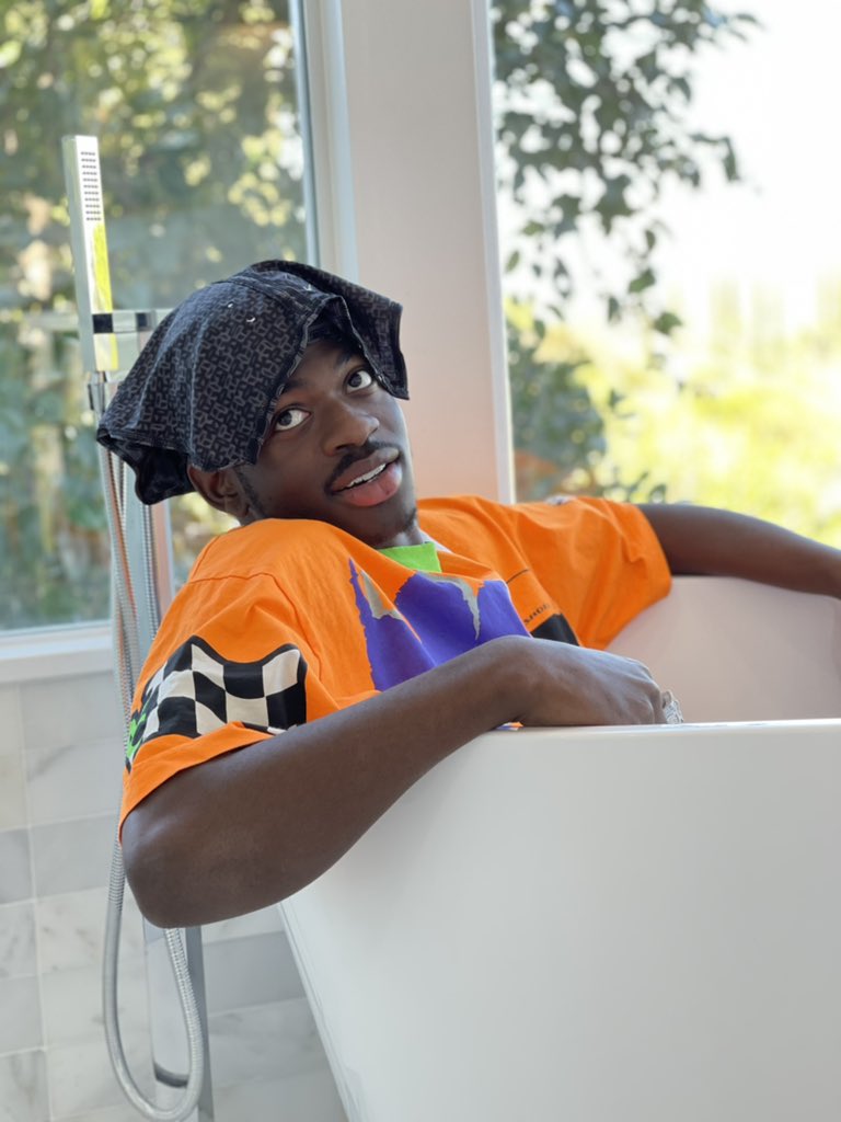 LilNasX's tweet photo. bought my first house today 😢🧡 https://t.co/Up2yNrnsHO