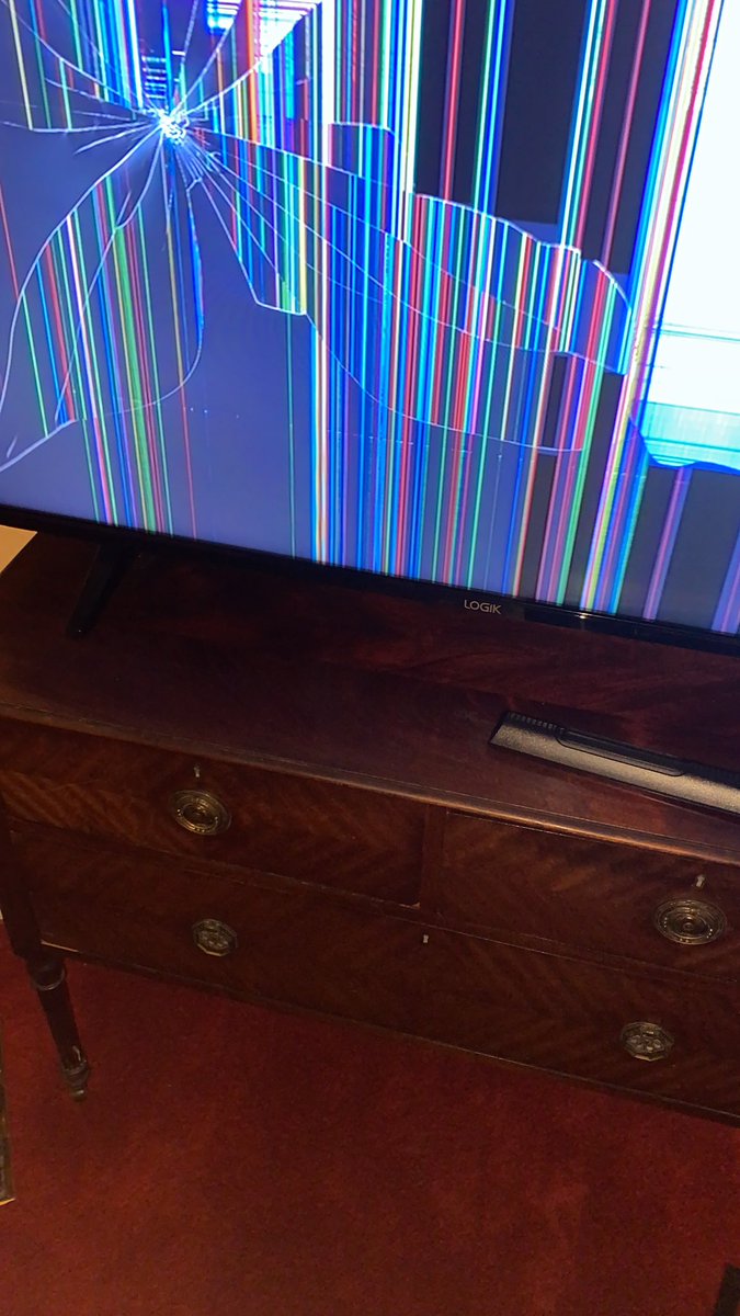martel_015's tweet photo. Dads not having any of it https://t.co/iGxBcs7tZH