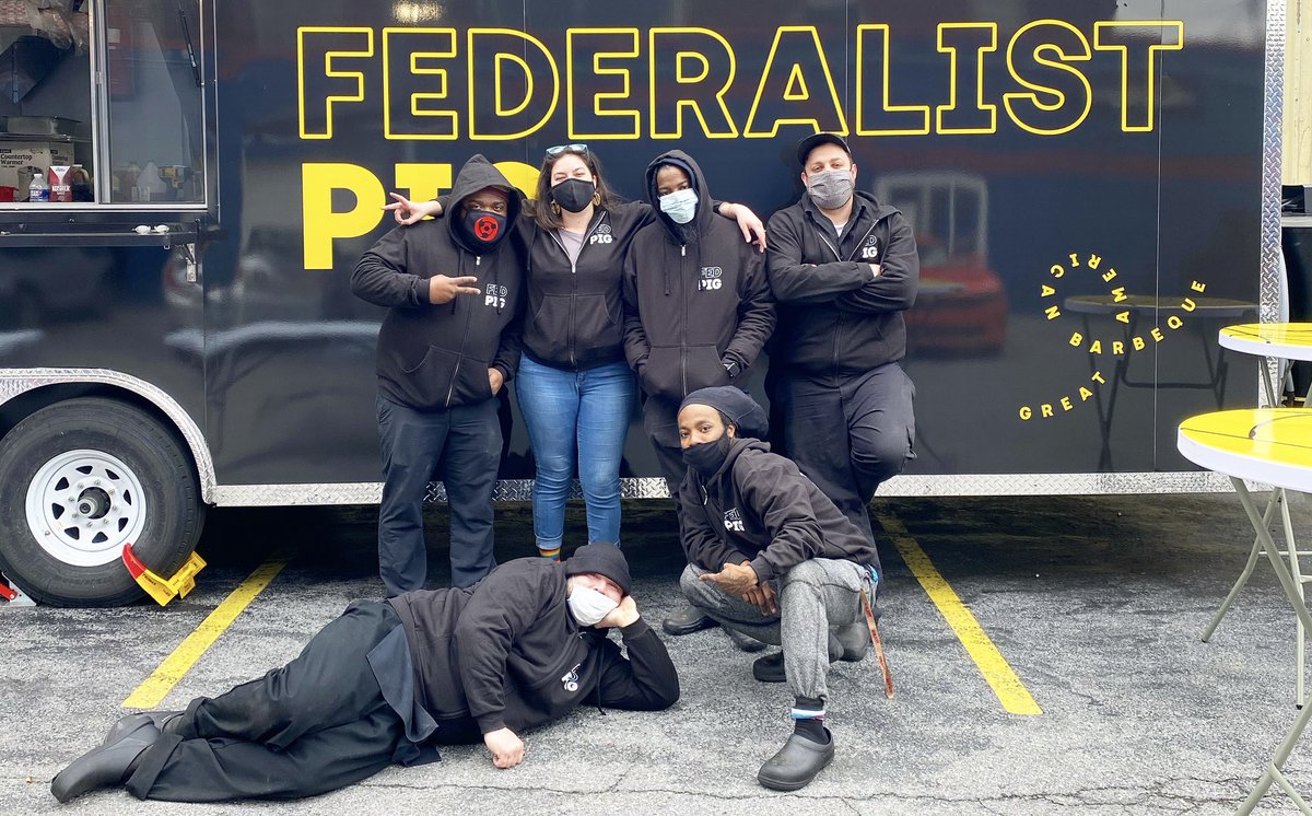 federalistpig's tweet photo. Hi #Hyattsville 👋 Hope to see you at the #Fedmobile this weekend🚌 We’re open today 4-8pm and Sat &amp; Sun 12-6pm, 5504 Baltimore Ave #fedpig

Order ahead here - https://t.co/ioAYonmXtv https://t.co/I6aSpCaIIg