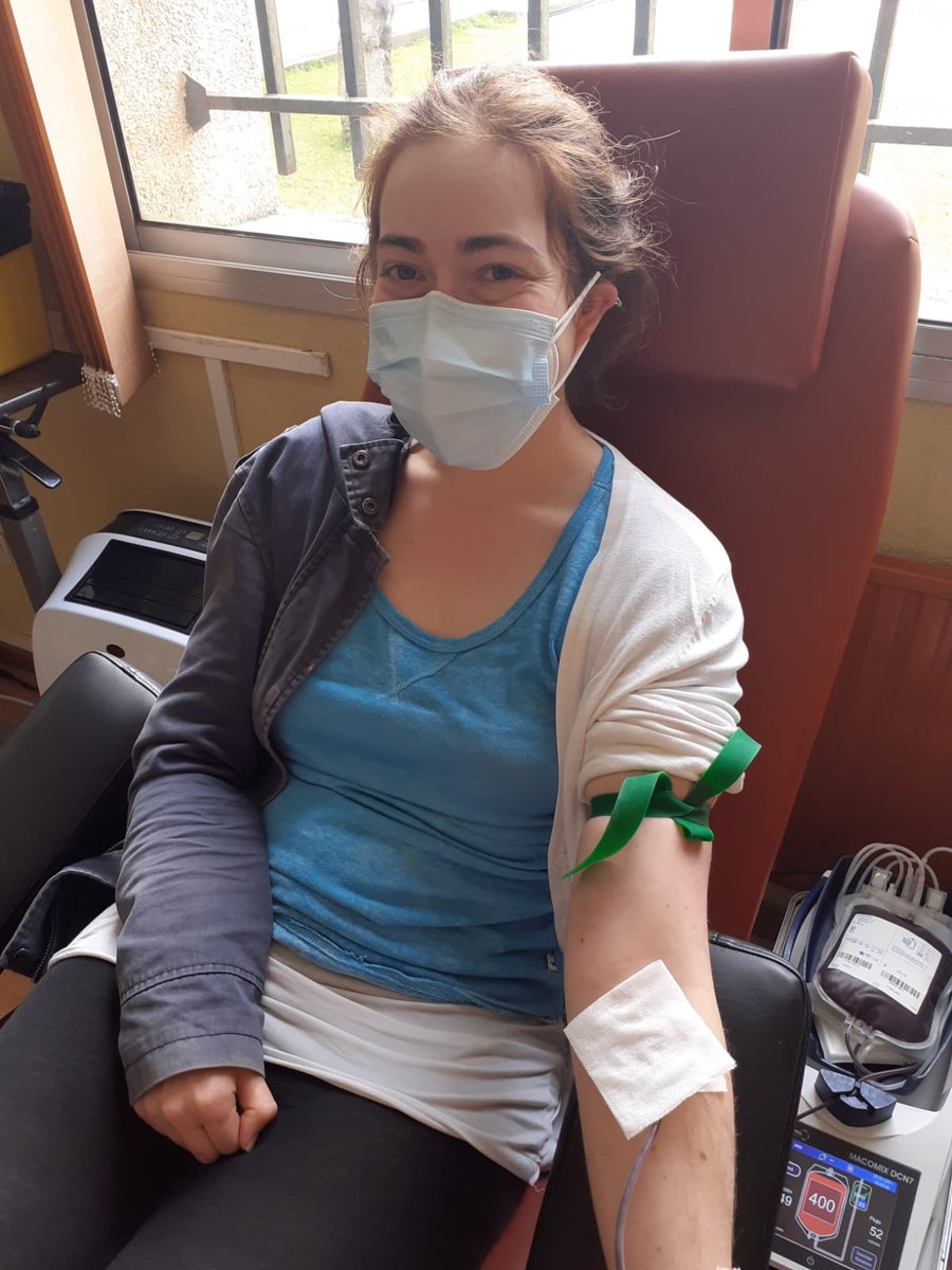 ichhCanarias's tweet photo. 🩸 Primera semana intensa en la @ULL Por el edificio de Biología han pasado docenas de donantes como Stefanie, Sergio, Mariela o Rita ❣️ Gracias por su compromiso

📍 Próxima parada: Campus Central

📲 Pide cita ya en https://t.co/ipllnNdgP3 y #ÚnetealClubdelos300 https://t.co/G7PBdHZ5Xp