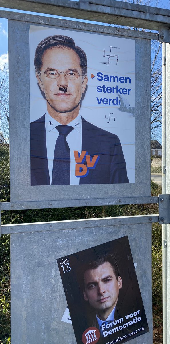 KerkradeCDA's tweet photo. 😟 Fatsoen is bij sommige partijen helaas ver te zoeken. Erg jammer! 

#Vernieling = vernieling. 

Van andermans spullen blijf je af. Of het nu om een bushokje gaat, of om een reclamebord, dit is puur vandalisme. @fvdemocratie @fvdemolimburg @cdavandaag @cdalimburg https://t.co/IW6UHCV4D6
