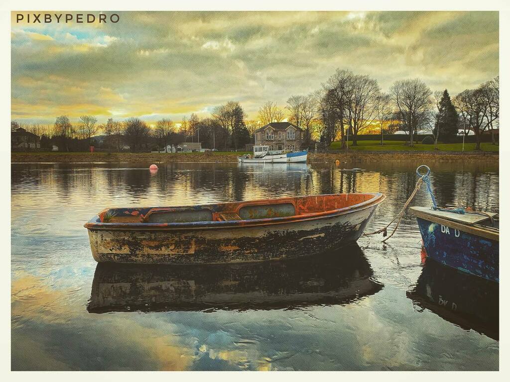 Omarlitt1e's tweet photo. Quick snap while out running tonight. 
.
.
.
.
.
.

 #ilovescotland #scotlandtrip #lochlomond #scotlandsites #scotlandtravel #scotland_greatshots #lochdown #scotland_lover #scotlandexplore #historicscotland #travelscotland #scotlandphotography #unlimited… https://t.co/jWFkJnGIvN https://t.co/MqYSL0KiWt