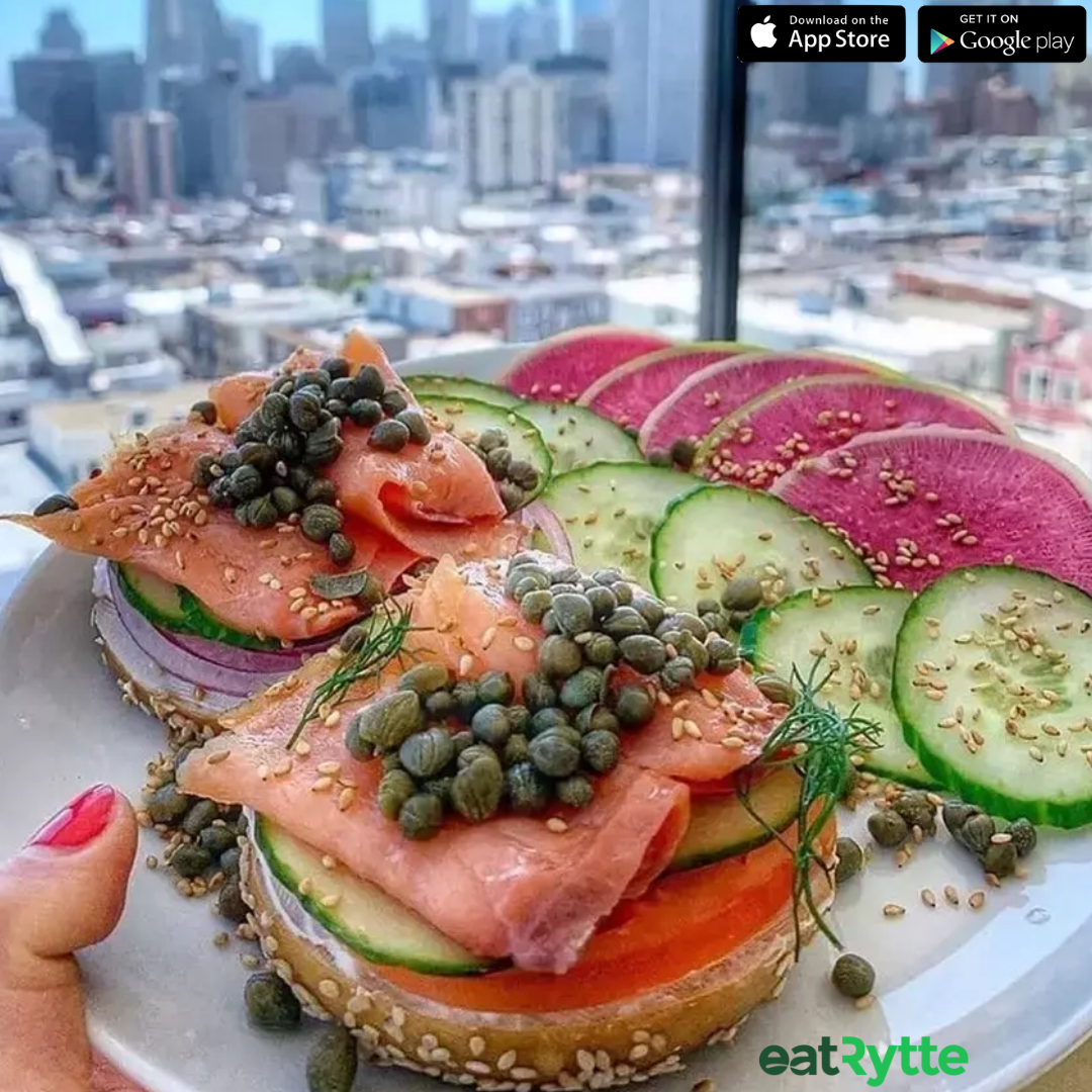 EatRytte's tweet photo. bagel-wich gluten-free. bagel spread with dairy-free cream cheese and topped with red onions, tomatoes, cucumbers, smoked salmon, capers, and a squeeze of lemon.

Credit- @healthymoodsf 
#eatrytte #tomatoes #lemon #onion #cucumber #salmon #food #foodie #foodporn #foodphotography https://t.co/jrJ8PKzkUu