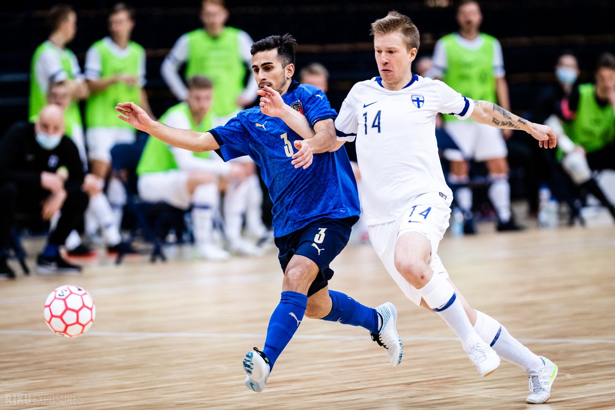 r1kuexposures's tweet photo. Suomi 2–4 (0–2) Italia, 05.03.2021, Futsal EURO 2022 -karsinnat, Vantaan Energia Areena
Pelin koko 40 kuvan nippu: https://t.co/gfeCrNTUOs
#FINITA #FutsalFi #Futsal #ItalFutsal https://t.co/XGP38imzSS