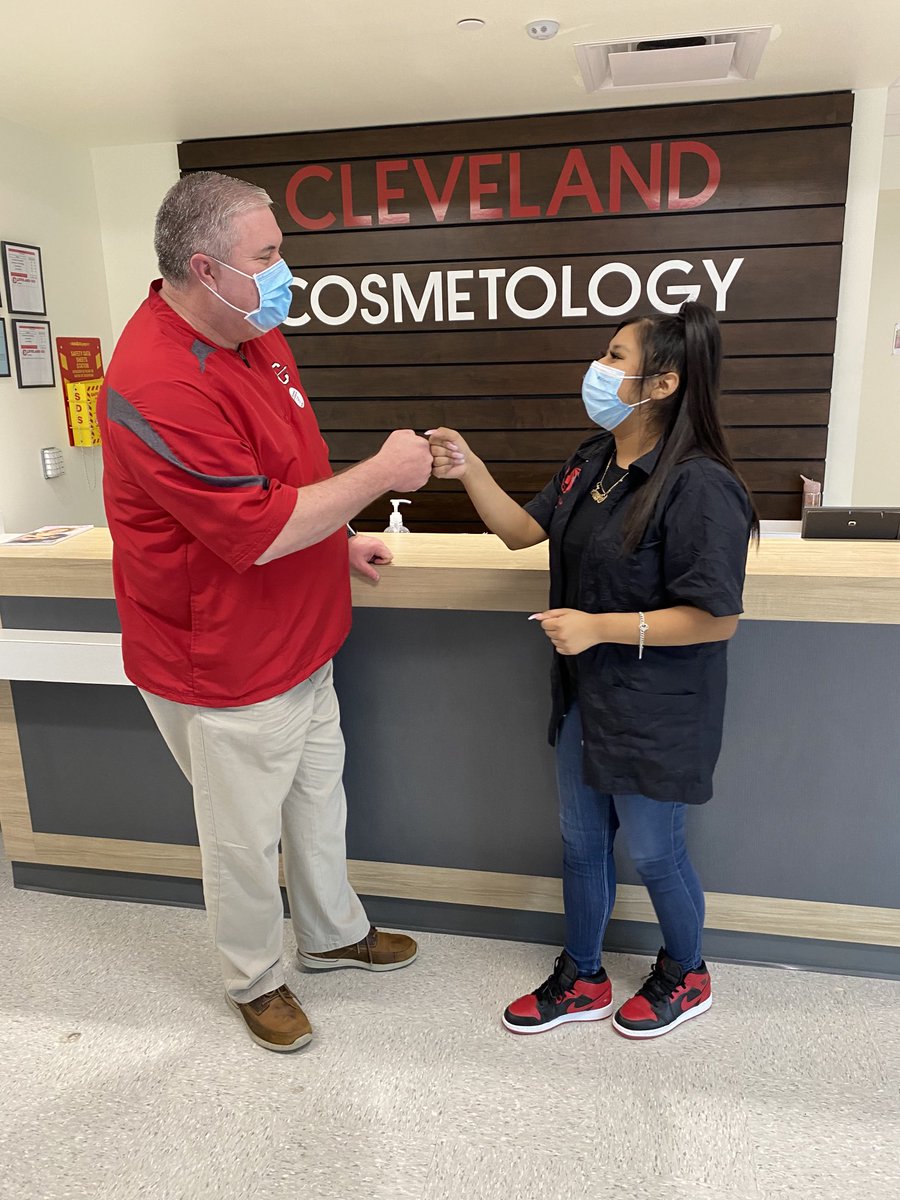 It was great to meet Ms. Jennifer today at CHS.  She gave me one darn good hair cut.....and yes I did tip her.  Another great student at CHS.   #Just4Kids