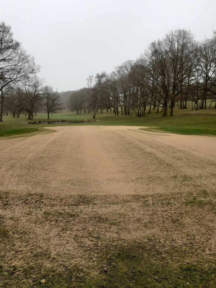 GreensRetford's tweet photo. All greens cored and dressed. Big job out of the way. https://t.co/DPE1Kk95QS