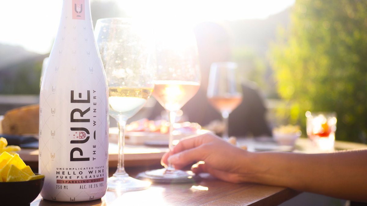 Hello Bubbles, Goodbye Sugar! 

Try our zero sugar Sparkling Rosé - Available online and at select in-store locations.🍾  💖
⁣
Find a location near you: bit.ly/2ZP3cVz