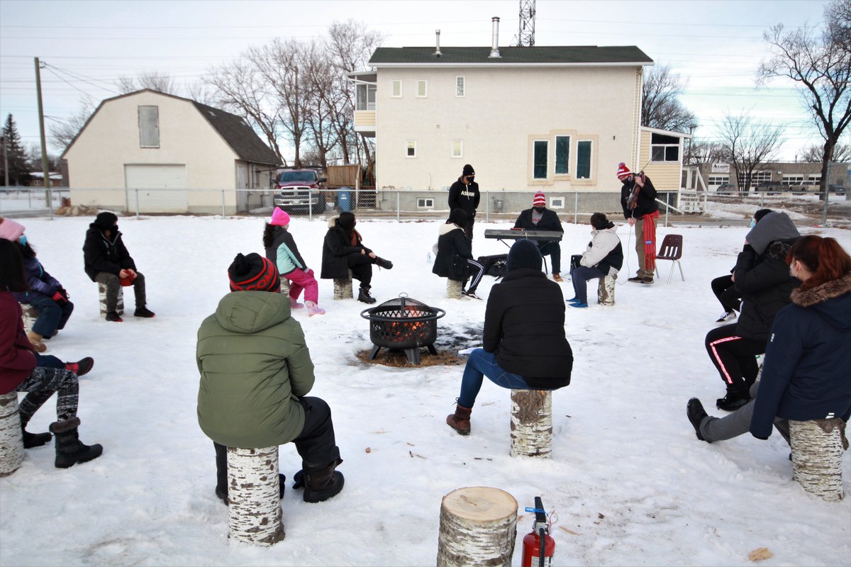 LordNelsonWSD's tweet photo. Our Grade 5/6 Students celebrated Festival Du Voyageur day.  The day included a live fiddling and jigging performance, snowshoeing,  maple syrup candy, sash keychain weaving and much more! @WinnipegSD https://t.co/0ktSpuUlj0
