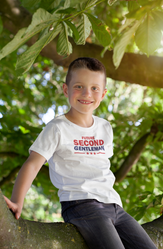 Boys can be anything they want to be: gentlemen doctors, secretaries, male policewomen, man writers, boy bosses and even the Second Gentleman. You go boys!

manwhohasitallshop.com/product/future…