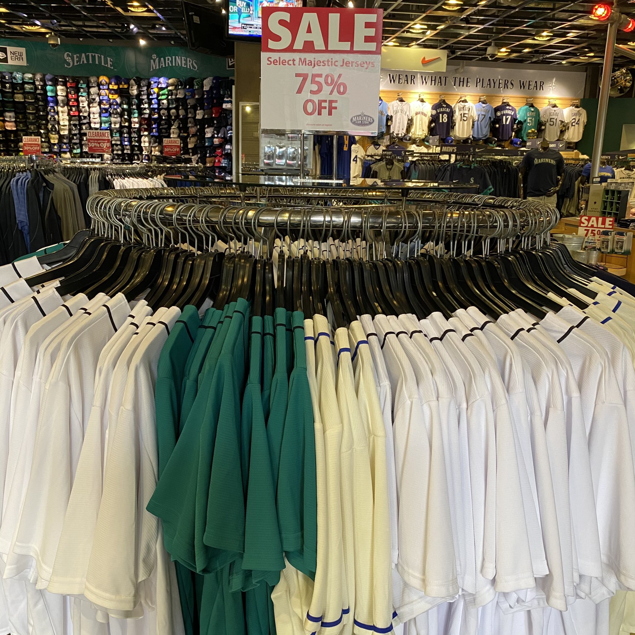 Seattle mariners best sale team store