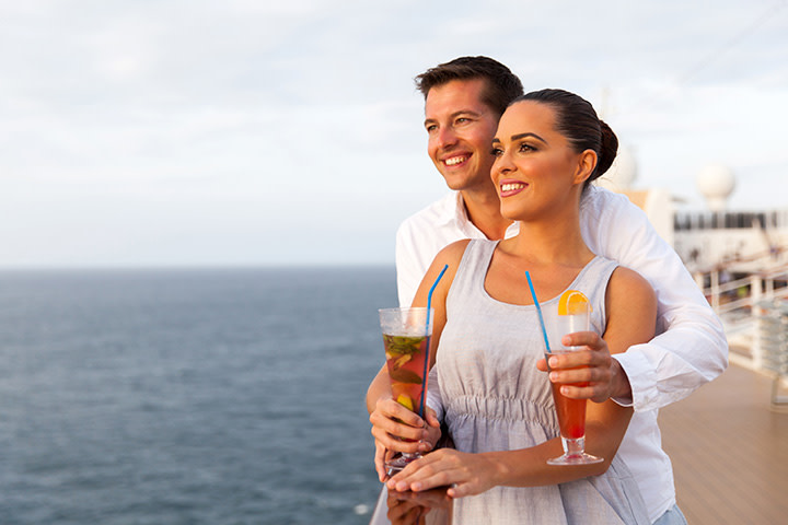 Dreaming of a honeymoon cruise, or even a destination wedding cruise? We have all the details on planning a wedding or honeymoon at sea. Bon voyage! 💝 littleweddingguide.com/the-honeymoon/… #honeymooncruise #destinationwedding #littleweddingguide