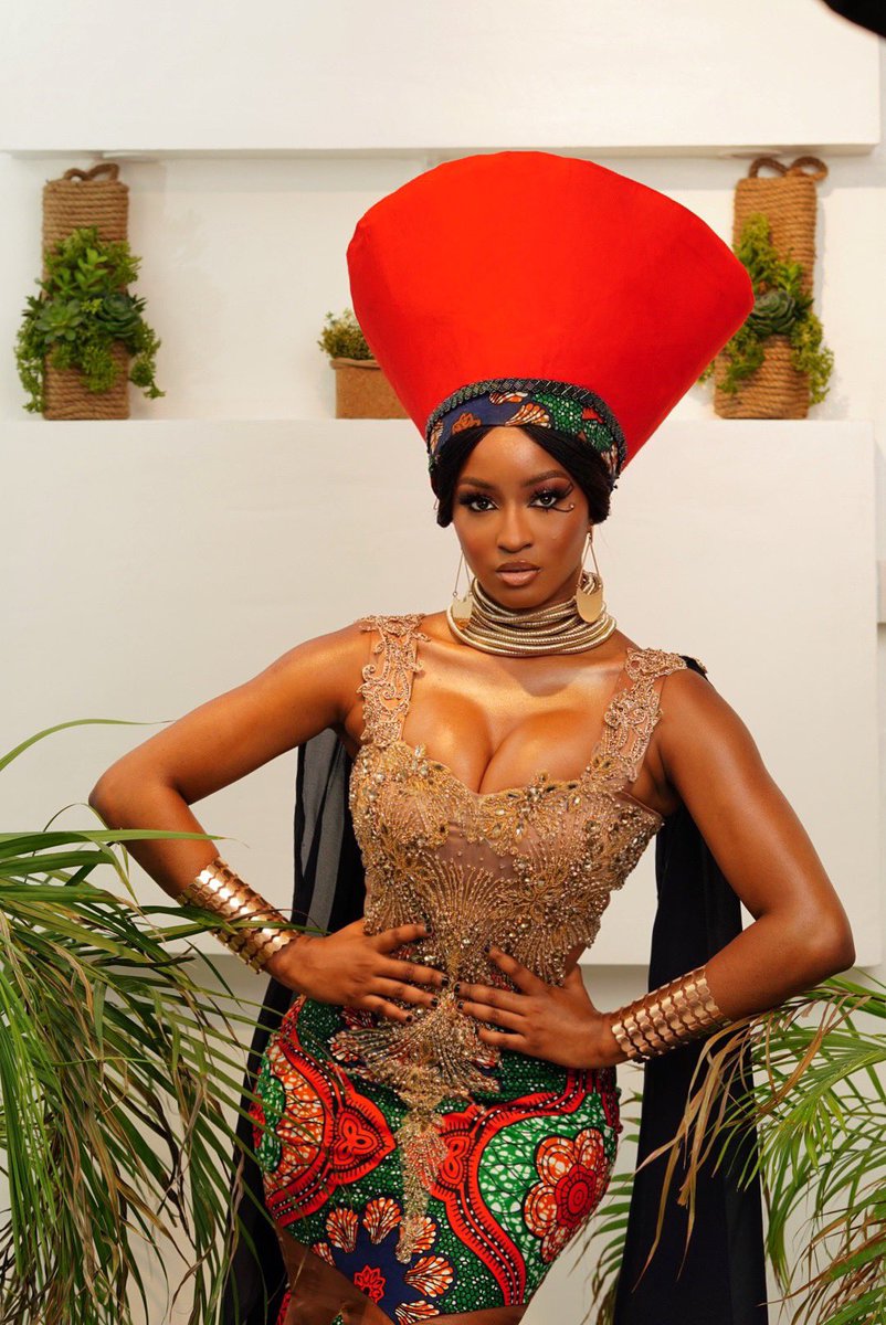 _kimoprah's tweet image. Queen Of Zamunda 👸🏽..

#ComingToAmerica2 #coming2americapremiereng