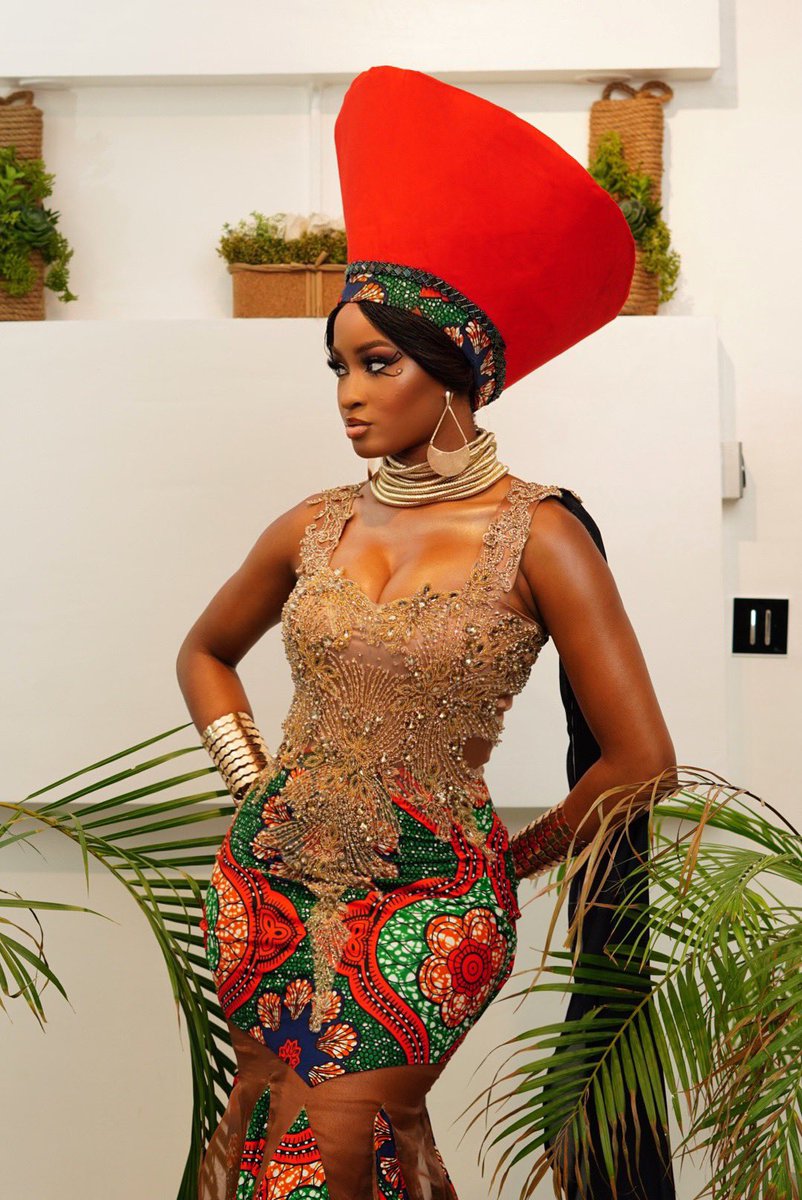 _kimoprah's tweet image. Queen Of Zamunda 👸🏽..

#ComingToAmerica2 #coming2americapremiereng