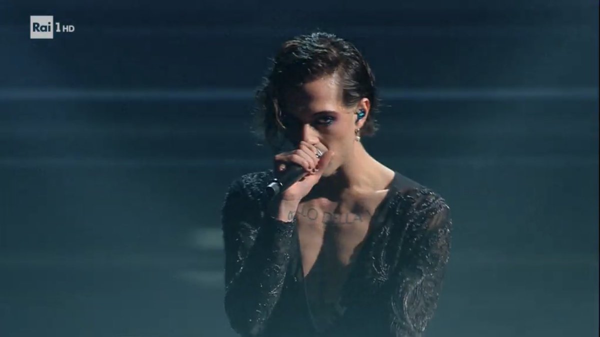 xraiponce's tweet photo. Usami, straziami, strappami l’anima #Sanremo2021 https://t.co/I1j3W3evwW