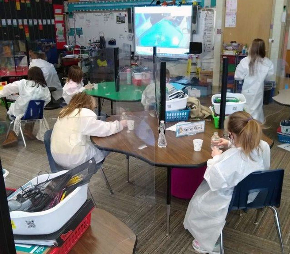plymouthschools's tweet photo. This week in our schools: Mrs. Fischer's class at Fairview met virtually with Paul Griffin from @MilliporeSigma! Students dressed as scientists, made a homemade version of a lava lamp, &amp; learned about density! https://t.co/LkaQQY19Z2