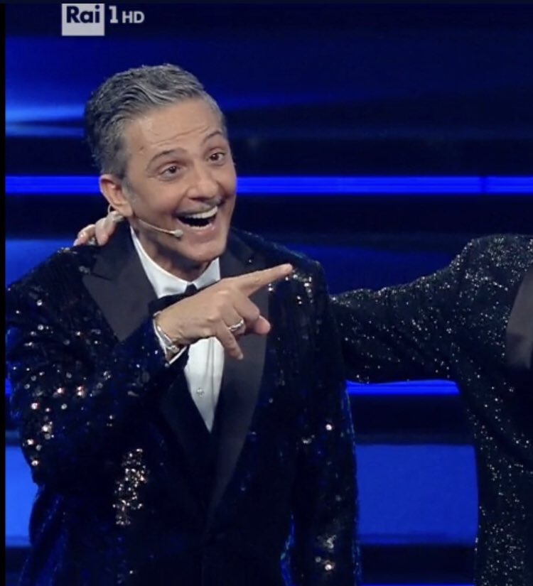 SoleViozzi's tweet photo. Sanremo è simbolo della cultura italiana
Fiorello: il ca🅱️🅱️o del polpo....
#Sanremo2021 https://t.co/H1lIR30Q6q