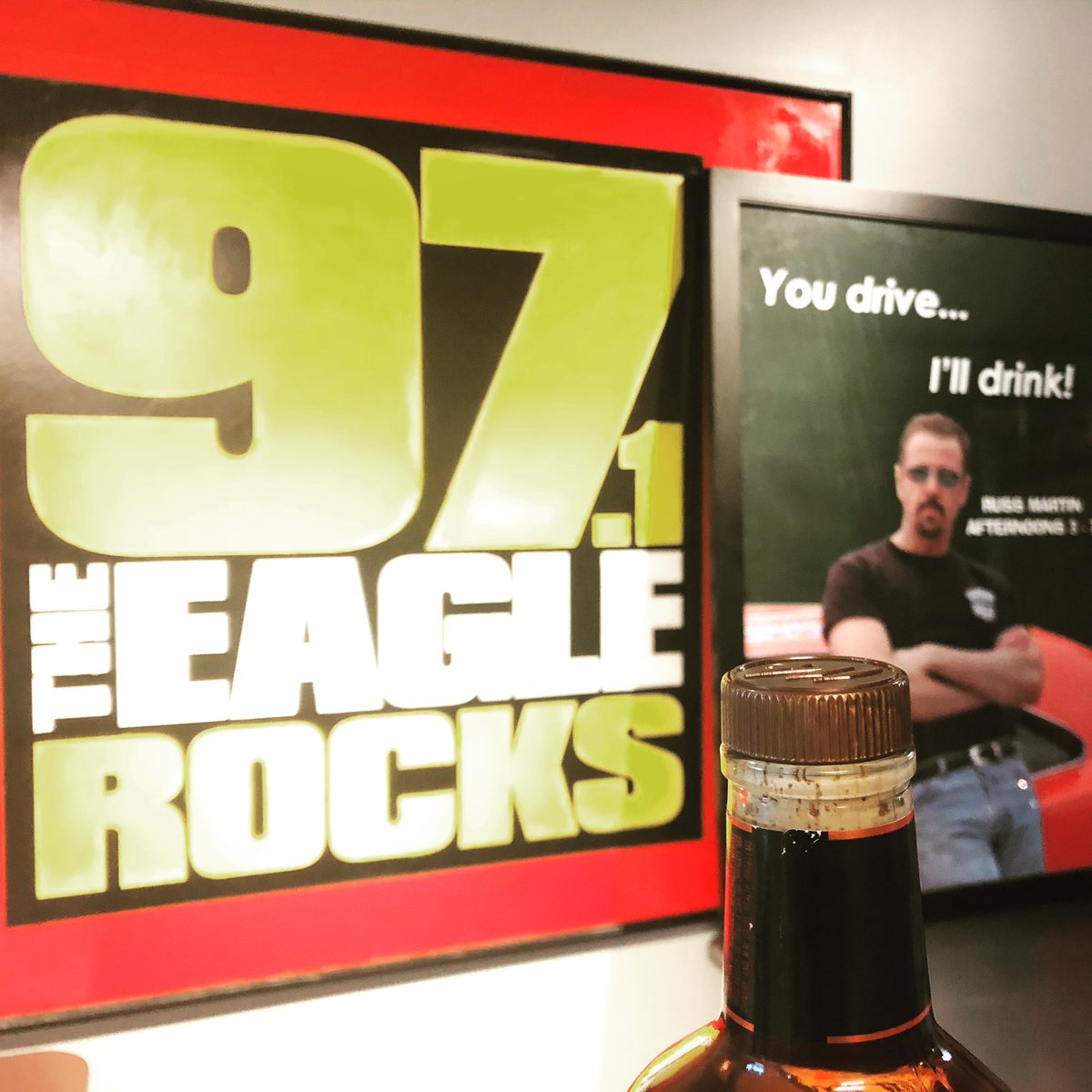 TheDanOMalley's tweet photo. Get your corks and headlights ready today at 6:50pm on @theeagledallas! https://t.co/k12N3pViWM