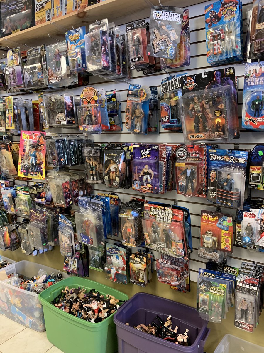 Insane selection of vintage figs at This vintage toy store in NJ. @MajorWFPod @TheMattCardona @Myers_Wrestling @ChickFoleyShow @VintageJakksBCA @SilverIntuition @WWERetroStars