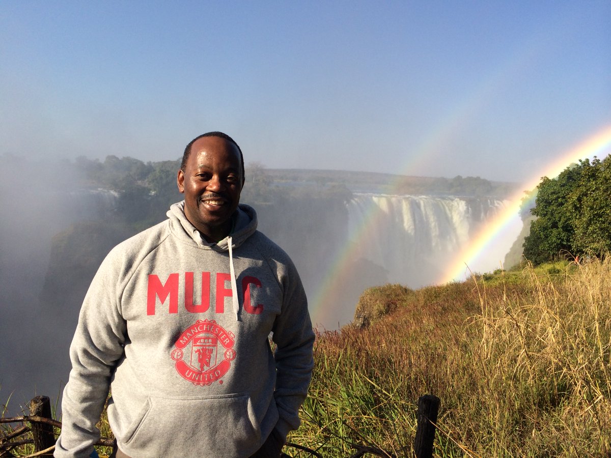 peterndoro's tweet image. Thinking about two of the most impressive spots on the continent tonight. The majesty of the Victoria Falls and the engineering genius of Great #Zimbabwe once the capital of a great kingdom.