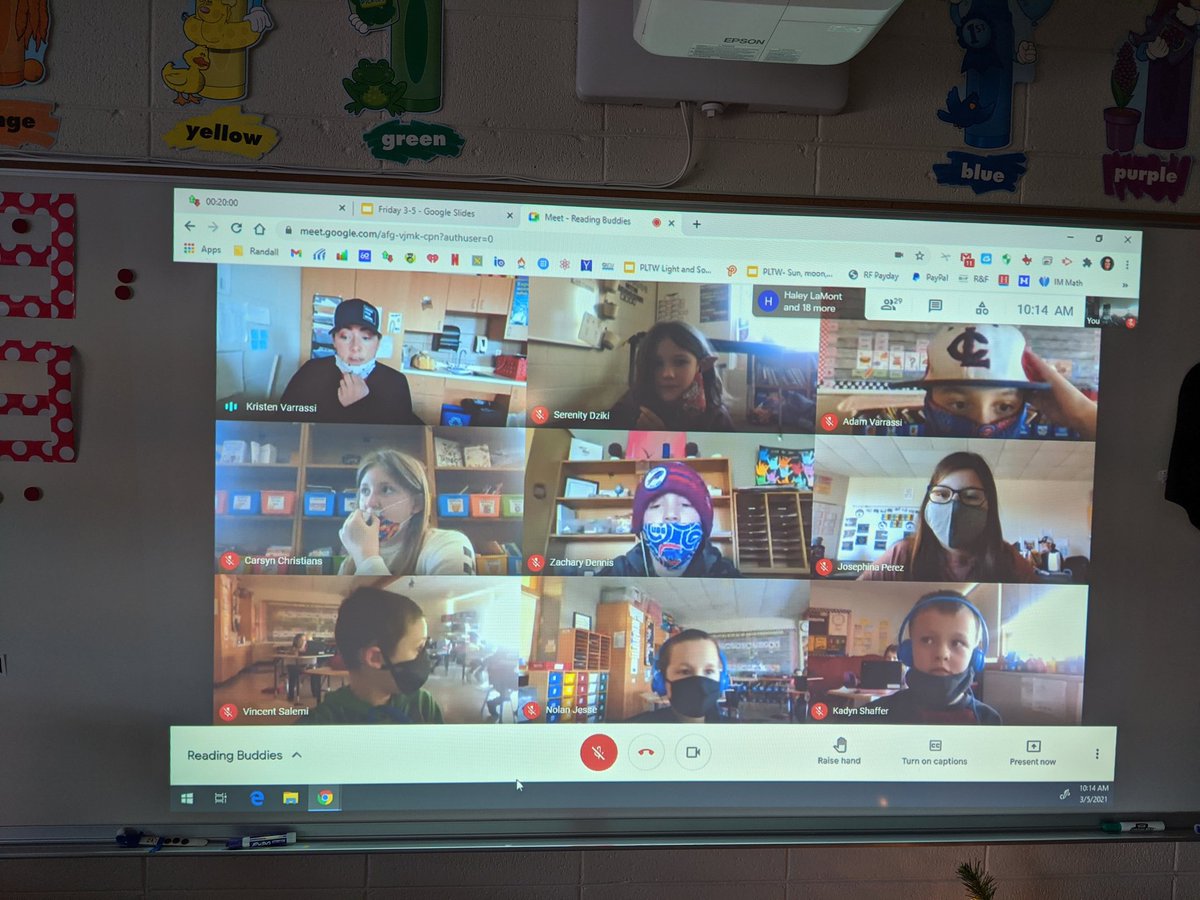 KellyCassaday's tweet photo. Hats off to reading! Even read with our buddy class virtually! Thank you @KvDances  #randallwildcats https://t.co/W565iS06lP