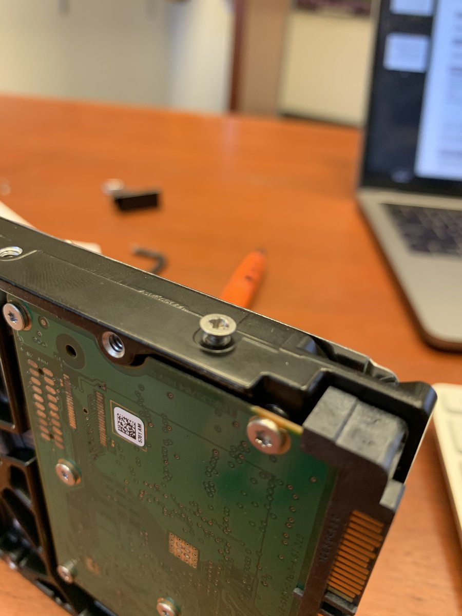 cat_uoc's tweet photo. Check out the latest CAT Facility blogpost: Aria Kiddin’ Me? Bert Ladd's adventures in fixing a cell sorter computer when really, this thing should have been recycled years ago! 
https://t.co/Iznbud7aPI https://t.co/0QkB0812Ft