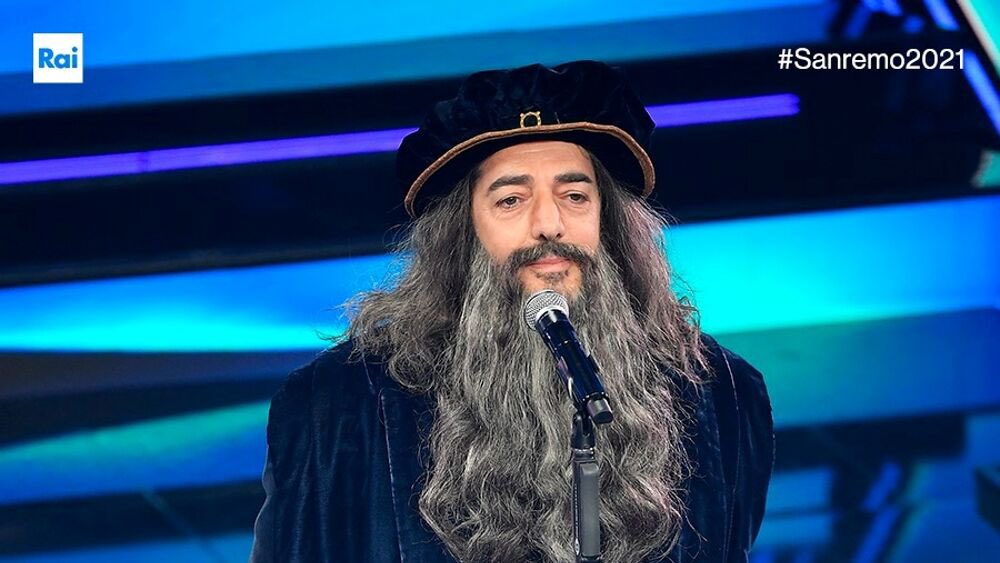 PAZZESK4's tweet photo. Io che mi iscrivo per il mese di prova su tutte le piattaforme streaming. #Sanremo2021 https://t.co/PDdkpuOx4u