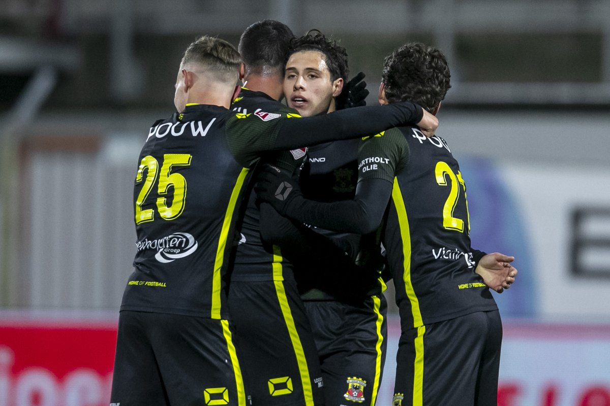 GAEagles's tweet photo. ๐ | ๐๐๐จ๐ช๐ฅ๐๐๐ข๐ฅ๐!
#FCEGAE 0-2
#GAETEL 1-0
#JAZGAE 0-3
#GAEJPS 1-0
#TOPGAE 0-4
De laatste Eerste Divisie-ploeg die deze eeuw vijf duels op rij met een clean sheet wist te winnen was FC Den Bosch in 2000... ๐ค https://t.co/2lukiT8I1P