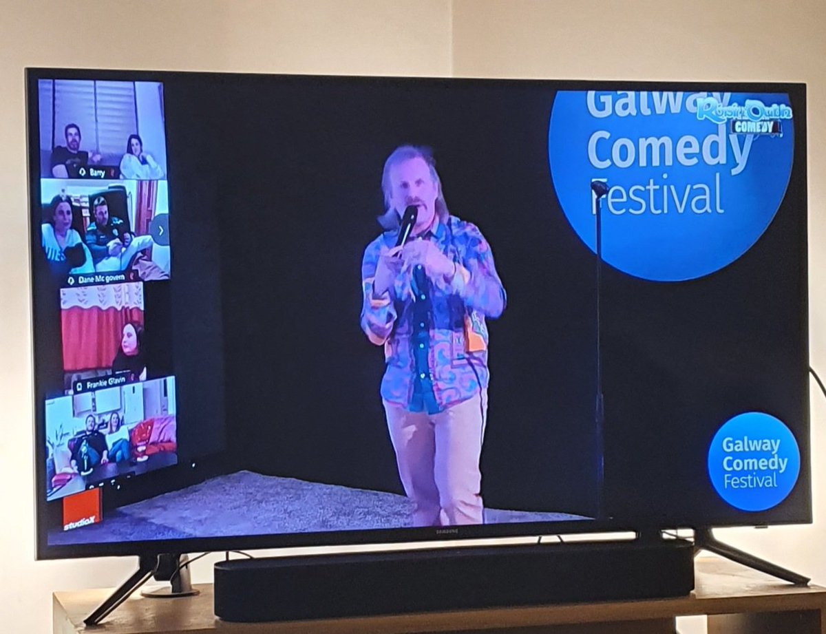 Great Irish comedy live from the sofa 🇮🇪🛋️🎭 <a href="/galwaycomedy/">Galway Comedy Festival</a>