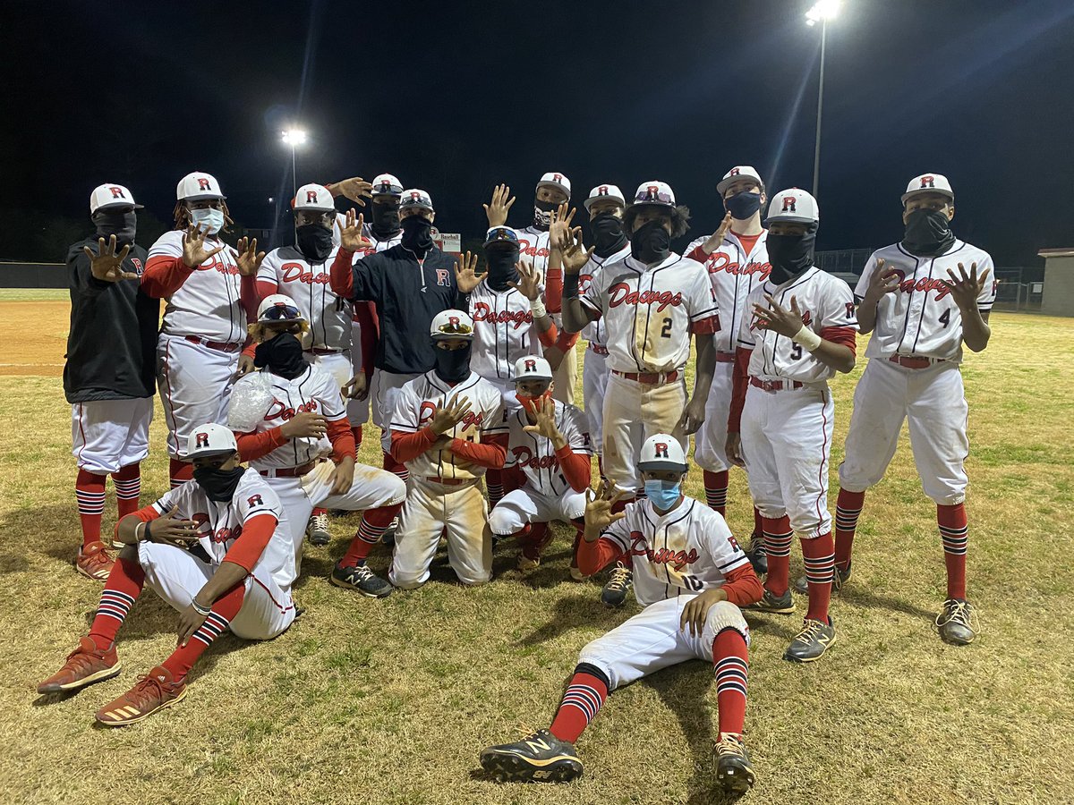 Diamond Dawgs notched their 5th win of the season 12-2 vs Eagle’s Landing Thursday night. <a href="/BaseballKollin8/">Køłłįń</a> was 3-4 with 4 rbi and <a href="/KellenWalker5/">Kellen Walker</a> went 2-2 with 3rbi. <a href="/RaggsKenneth/">Kenneth Raggs</a> was credited with the win as the Dawgs improved to 5-1 on the season.