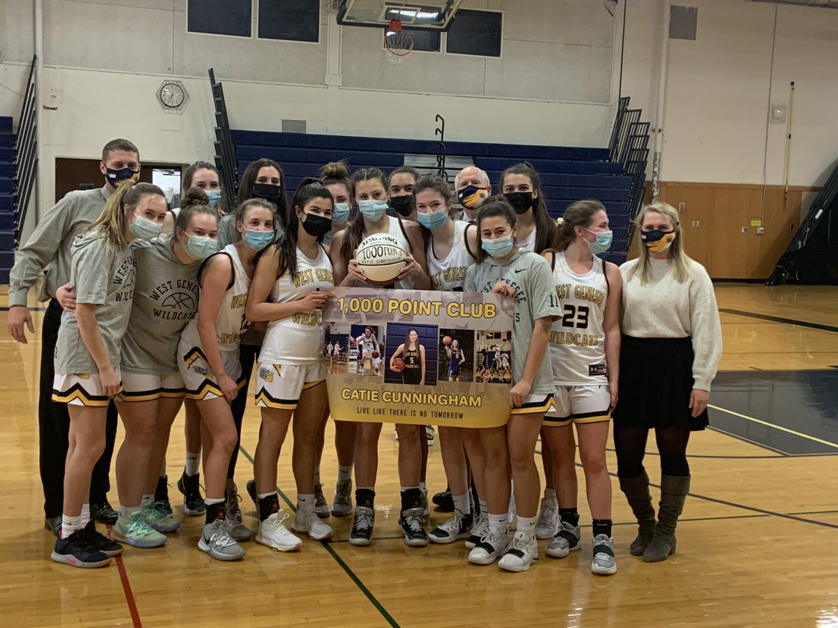 What a night for the Wildcats!  A big win!  Catie Cunningham needed 34 points to join the prestigious 1000 point club.  She tallied a career high 45 points.  #Cats💙