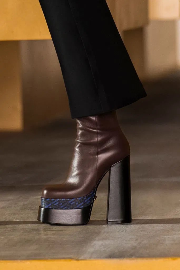 versace platform boots 2021
