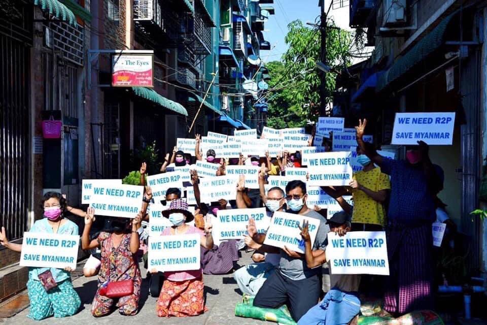 People in Mayangone shout out  to world that they need R2P to save Myanmar from political crisis. All burmese people are hoping R2P to restore Democracy as many had been killed unfairly and illegally Under Coup.

#WeNeedR2PInMyanmar
#Mar5Coup
#WhatsHappeningInMyanmar