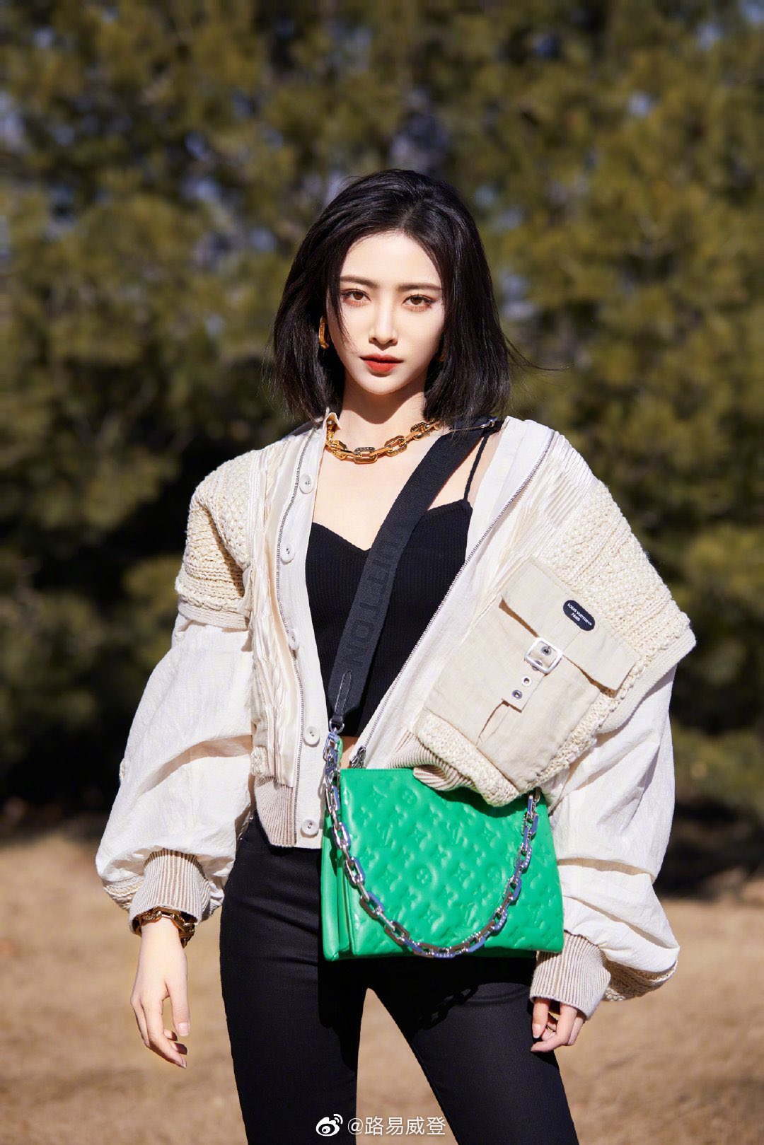 STAND BY JIAQI on X: [STYLE] Xu JiaQi x @LouisVuitton Hand bag - 2021  Spring/Summer COUSSIN Collection Jacket - 2021 Spring/Summer Collection  Bracelet - LV EDGE Necklace - LV EDGE Earrings 