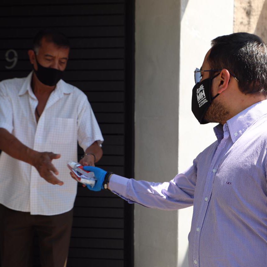 AlcaldiaMHmx's tweet photo. Con el #DiarioCONTIGO atendemos las solicitudes ciudadanas para mantenimiento y mejora de la imagen urbana, además de llevar al #ChambaBusMH.
Hoy visitamos #LomasDeReforma
#MHelCorazónDeLaCapital https://t.co/wpqvx47JQH