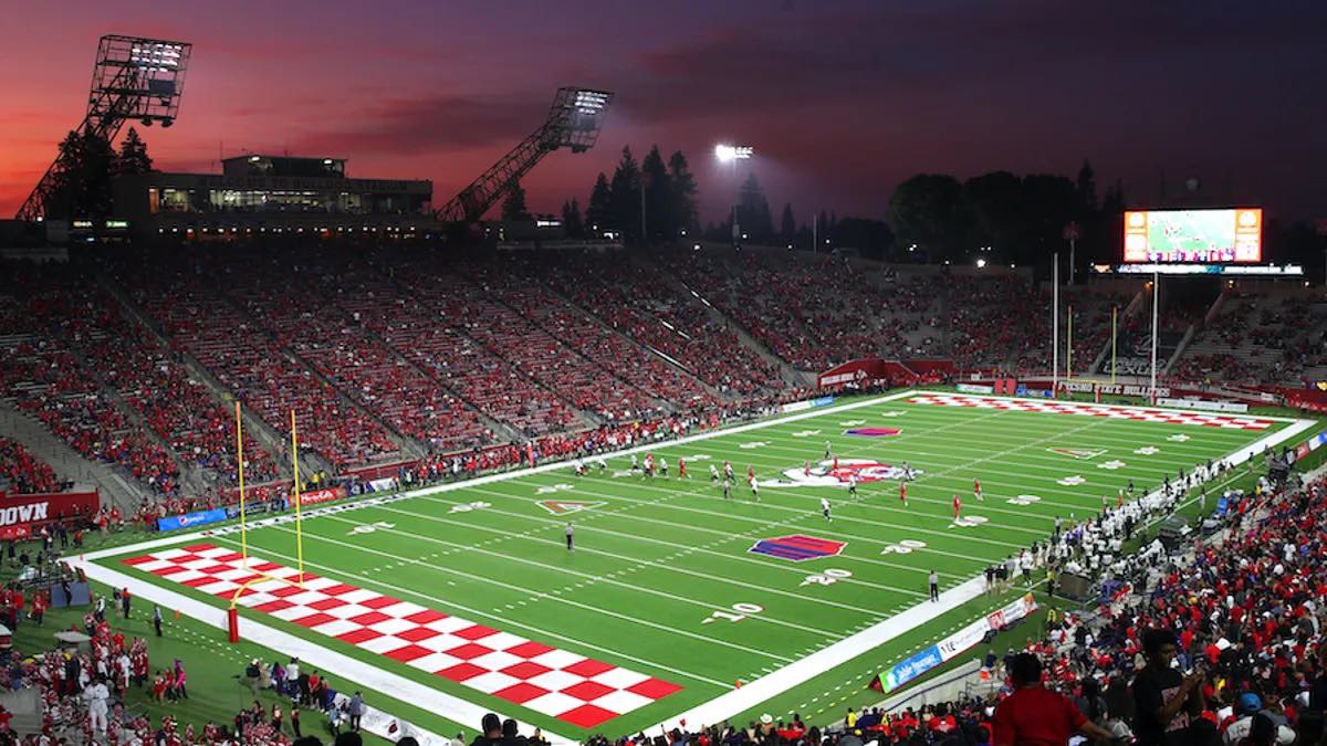 JackEndries's tweet photo. After a Great Conversation with @Creightp I’m blessed to say I’ve received an offer from Fresno State University!! @DogWiredDudes @PlayerProMorgan @prentice_fsfb @BrandonHuffman @GregBiggins @HamiltonESPN @coachjosephmar @2Ddavis @Provinggroundsp @mattrussi33 https://t.co/4NWiIXTyHF