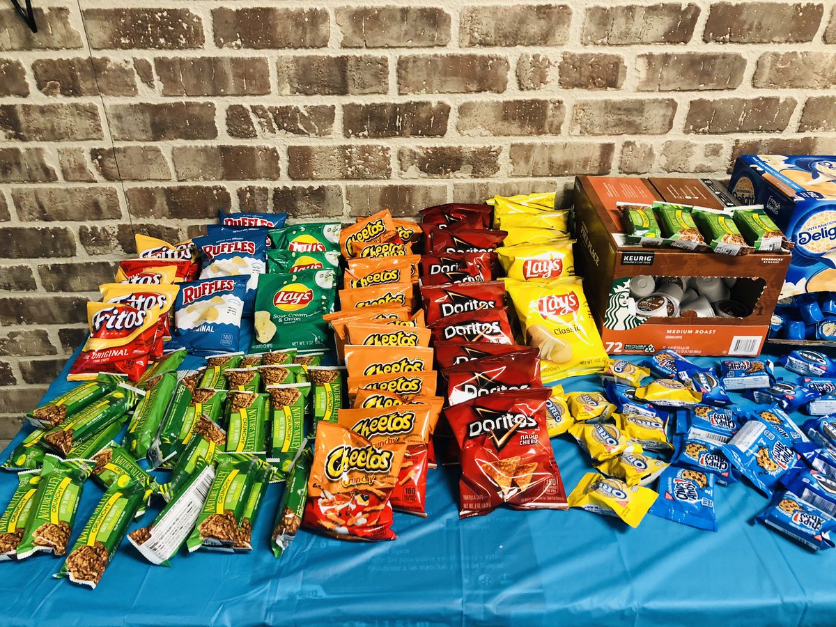 🥳 Employee Appreciation Day! Treats and coffee! 🥳 We love our associates, and appreciate all of their hard work! 🥳 #RanchoProud #PacNorthProud #D172Driven #0652True <a href="/MarezAlicia/">Alicia Marez</a> <a href="/GabrielTHD0652/">Gabriel DeJesus</a> @Mauricio_0652 <a href="/brendiuxmtez/">Brenda B. Martinez Ochoa</a>