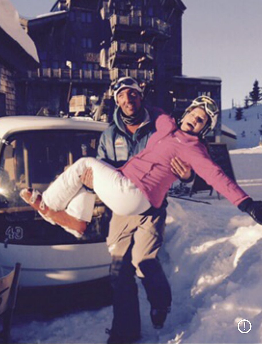 Andreaeli99's tweet photo. @MartinWeedall @VOWWholesale Val d'isere whiteout - take me there now 😩 https://t.co/sqGLd7tjz6