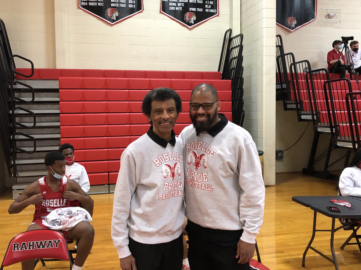 MikeKinneyHS's tweet image. Roselle coach Mike Smith and his son Malcolm, a longtime assistant under his dad, prior to his final game vs Rahway
⁦@therosellerams⁩ ⁦@Rahway_Schools⁩