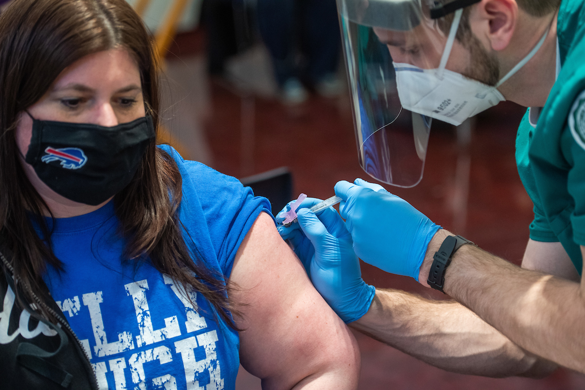 NYGovCuomo's tweet photo. Two mass vaccination sites serving Genesee and Cattaraugus Counties began vaccinating eligible New Yorkers today.

We’re getting shots in arms and that’s how we’ll beat COVID. #VaccinateNY https://t.co/bij8E7EHFj
