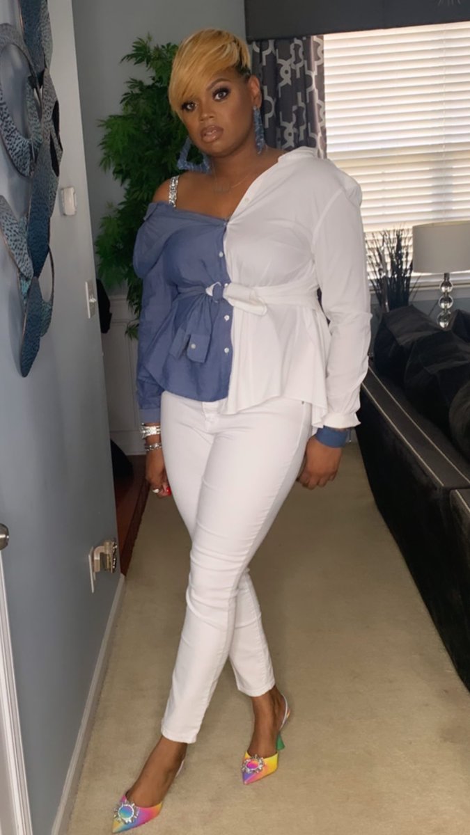 ebyspice's tweet photo. #shirthack #ootd #happyFriday https://t.co/0DYuAHZcOZ