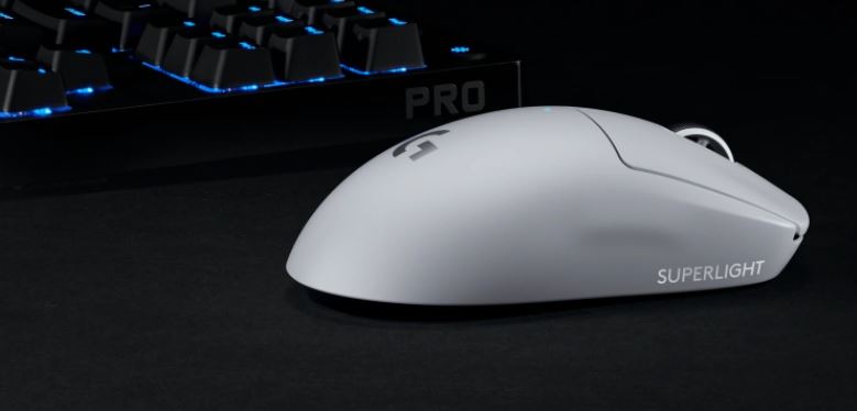 FexxFPS's tweet image. I am doing a giveaway for a brand new white @LogitechG  G PRO X SUPERLIGHT

To enter the giveaway you have to:
✔️ Follow
✔️ Like
✔️ Retweet

Winner will be picked in a week, Good luck!
#PUBG #Giveaway #logitech
