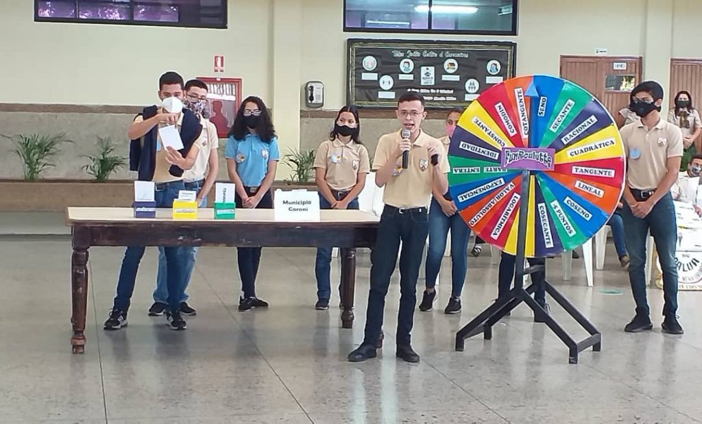 #Bolívar | Dando continuidad a las políticas públicas educativas, se realizó el III Reto Estudiantil de Matemáticas en su fase Estadal, con el objetivo de seguir fortaleciendo el sistema educativo venezolano. <a href="/NicolasMaduro/">Nicolás Maduro</a> @psuvaristobulo #chavezahoraysiempre