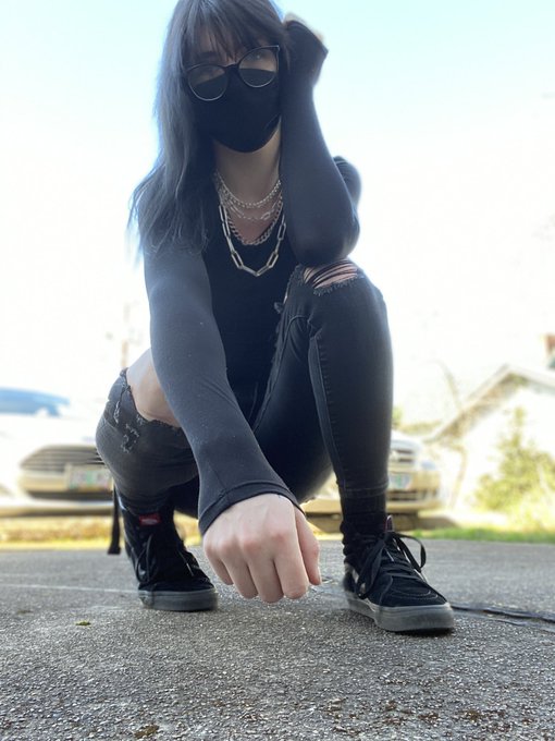 Oh no https://t.co/TQH1G4cRGi<a href="/tag/newprofilepic"class="tags"><span>#newprofilepic</span></a>