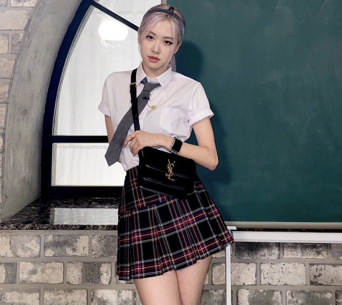 rosé pics tweet media
