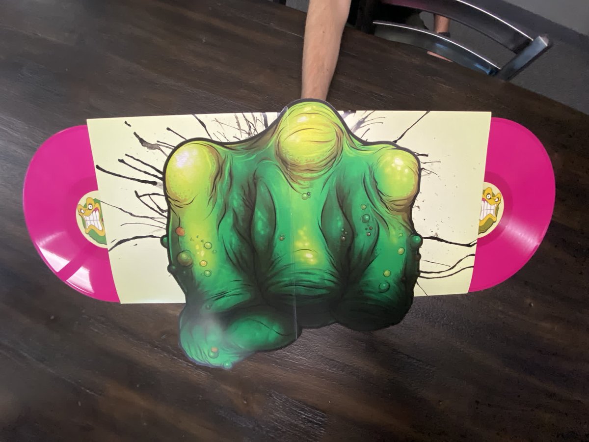 DoradoPkg's tweet photo. So proud to have worked along side our friends @iam8bit on this award winning gatefold jacket @makingvinyl. The pop up jacket for the Battletoads was a blast to help design and produce.

#gaming #videogame #xbox #battletoads #music #packaging #gamemusic https://t.co/luqau8qcTp