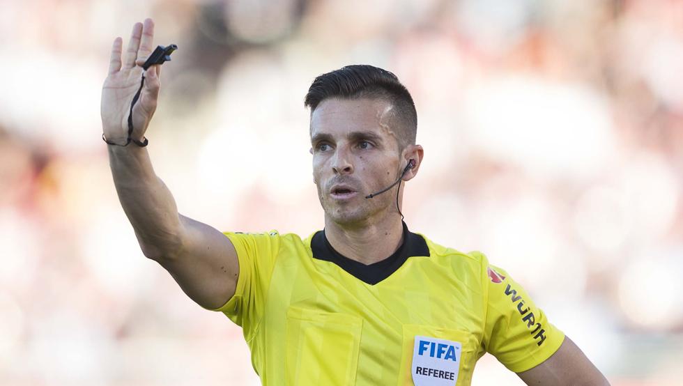 "A la cima no se llega superando a los demás, sino superándote a ti mismo"